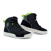 Scarpe FORCE AIRTECH, un tipo di scarpe con colori Nero-Giallo Fluo. Ideali per motociclisti. Di ELEVEIT MOTOBOOTS.
